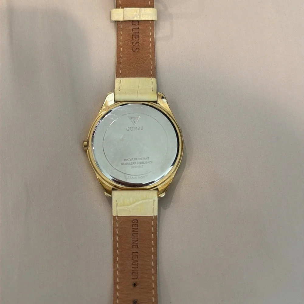 GUESS Floral watch